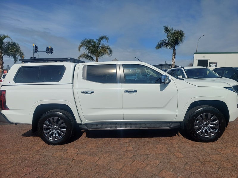 2025 Mitsubishi Triton DC GLXR AUTO 2.4D 2WD image 2