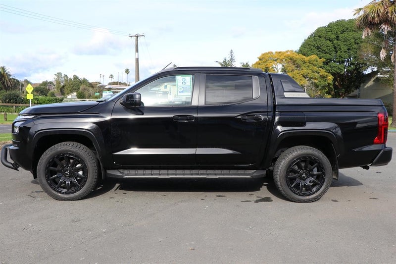 2025 Mitsubishi Triton DC GSR 4WD 6AT 2.4DT image 4