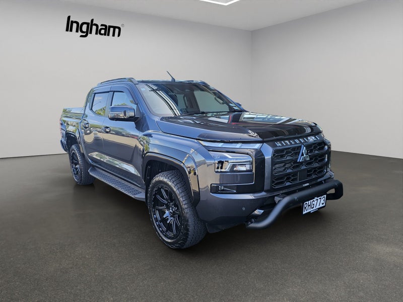 2025 Mitsubishi Triton DC GSR 4WD 6AT 2.4DT image 1