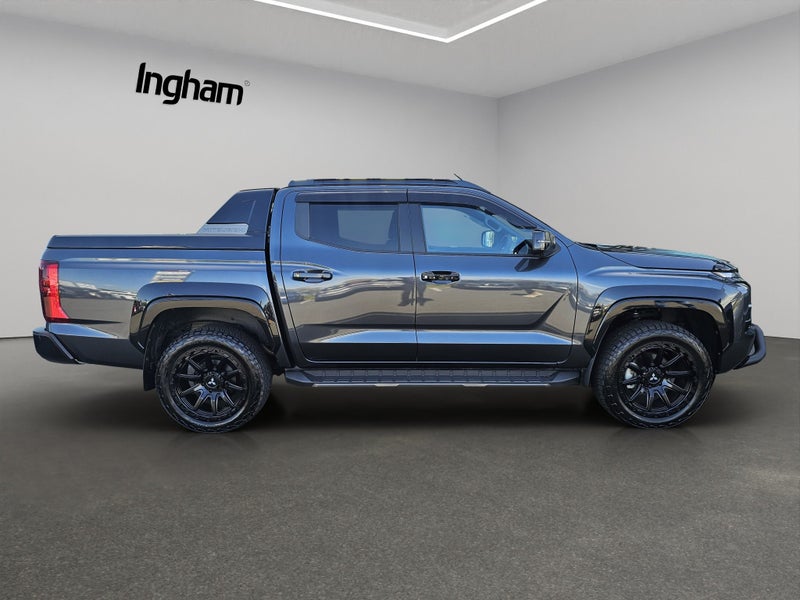 2025 Mitsubishi Triton DC GSR 4WD 6AT 2.4DT image 2