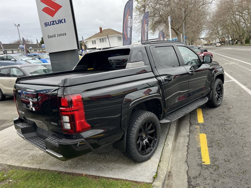2025 Mitsubishi Triton DC GSR 4WD 6AT image 5