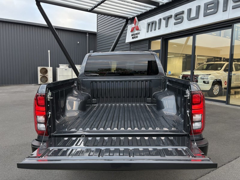 2025 Mitsubishi Triton DC VRX 4WD 2.4TD image 4