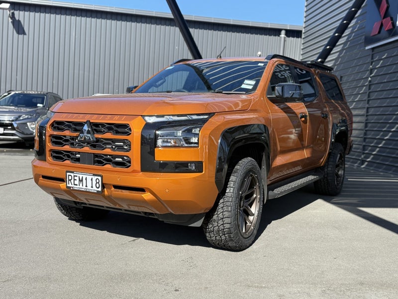 2025 Mitsubishi Triton DC VRX 4Wd 6At 2.4Dt image 5