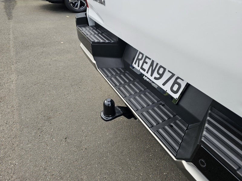2025 Mitsubishi Triton DC VRX 4WD 6AT 2.4DT image 5