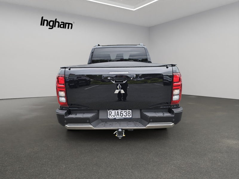 2025 Mitsubishi Triton DC VRX 4WD 6AT 2.4DT image 4