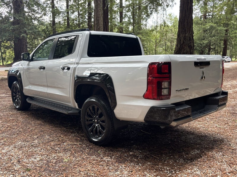 2025 Mitsubishi Triton Dc Vrx 4Wd 6At 2.4Dt image 5