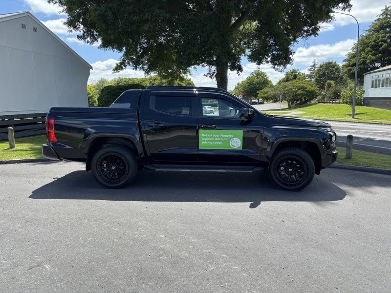 2025 Mitsubishi Triton DC VRX 4WD 6AT 2.4DT AUT... image 3