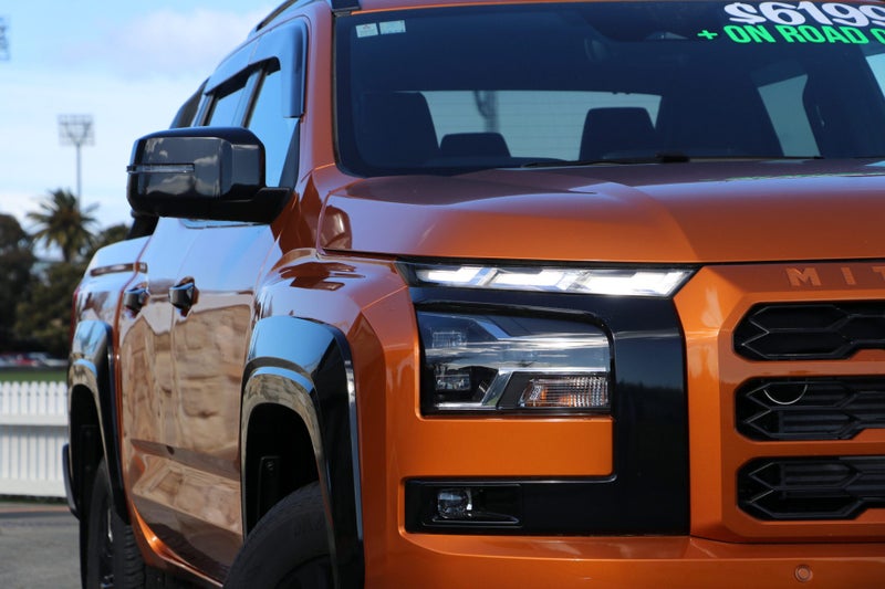 2025 Mitsubishi Triton DC VRX 4WD 6AT image 5