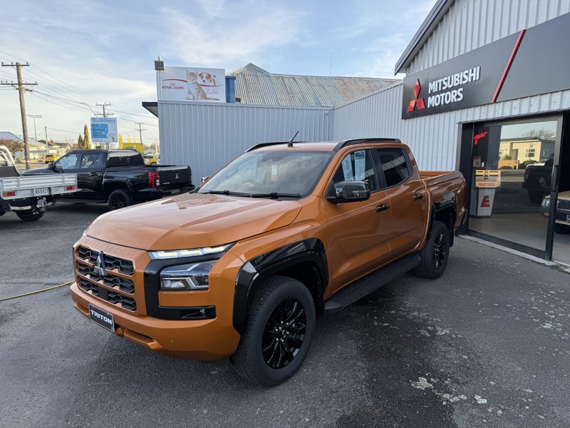 2025 Mitsubishi Triton Dc Vrx 4Wd 6At image 4