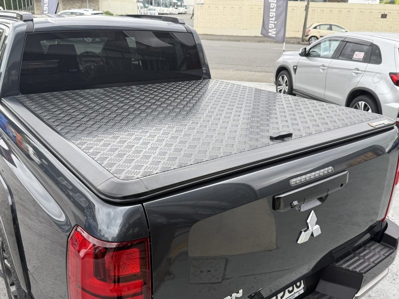 2025 Mitsubishi Triton DC VRX 4WD 6At image 5