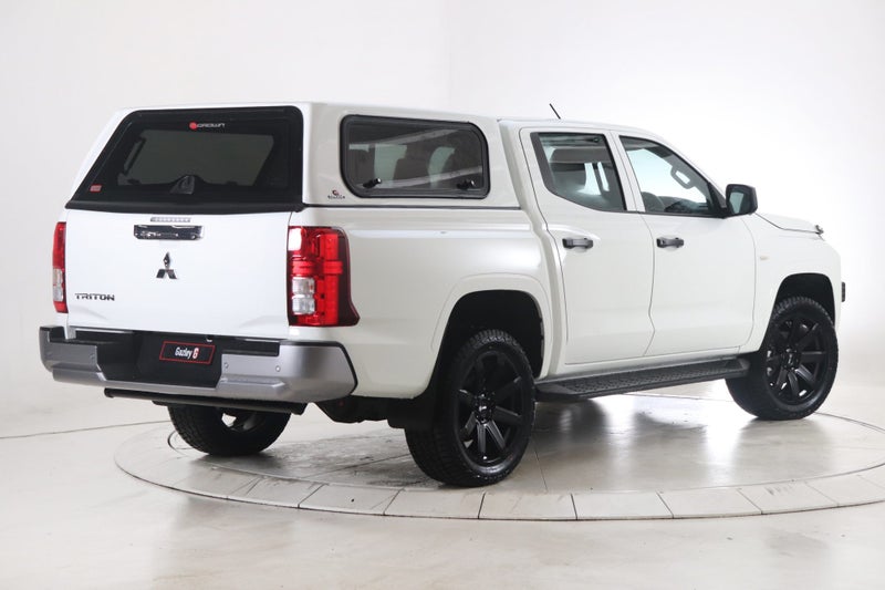 2025 Mitsubishi Triton DC WS 2.4D GLX 2WD 6AT image 2