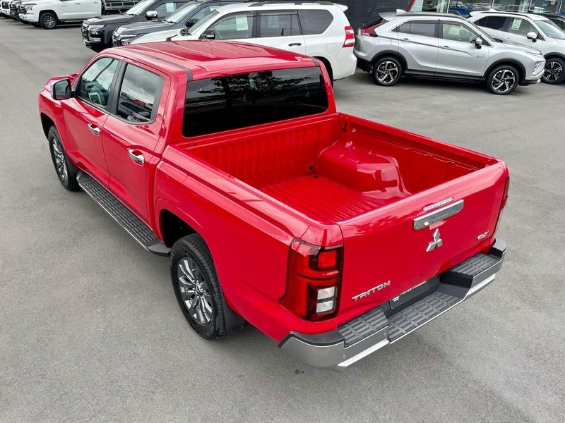 2025 Mitsubishi Triton DC WS 2.4D GLXR 2WD 6AT image 5