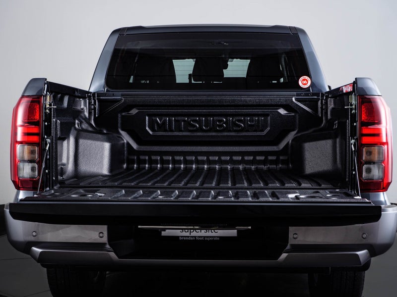 2025 Mitsubishi Triton DC WS 2.4D GLXR 2WD 6AT image 3