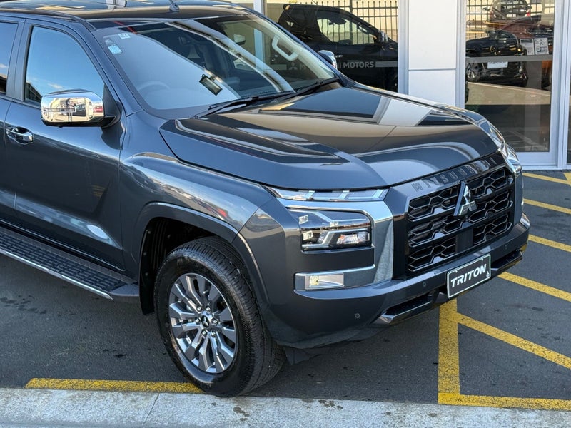 2025 Mitsubishi Triton DC WS 2.4D GLXR 2WD 6AT... image 2