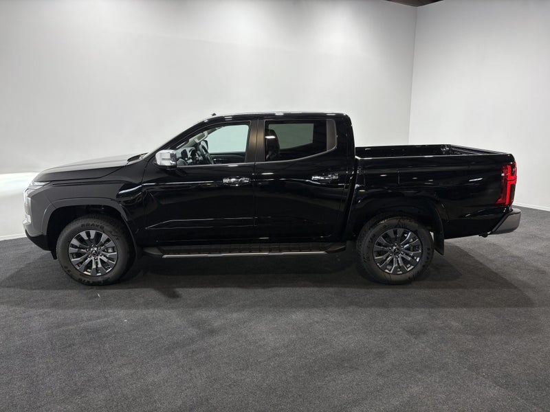 2025 Mitsubishi Triton DC WS 2.4D GLXR 4WD 6AT image 2