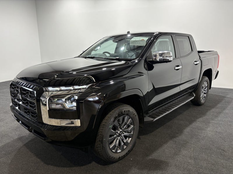 2025 Mitsubishi Triton DC WS 2.4D GLXR 4WD 6AT image 3
