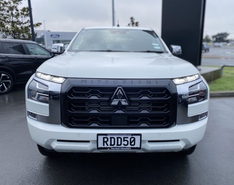 2025 Mitsubishi Triton DC WS 2.4D GLXR SPORT 4W... image 3