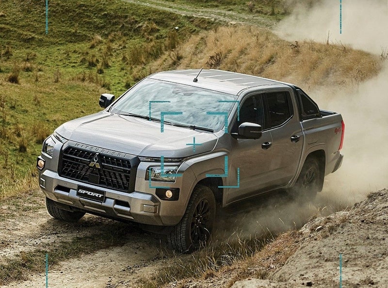 2025 Mitsubishi Triton DC WS 2.4D GLXS 4WD 6AT image 2