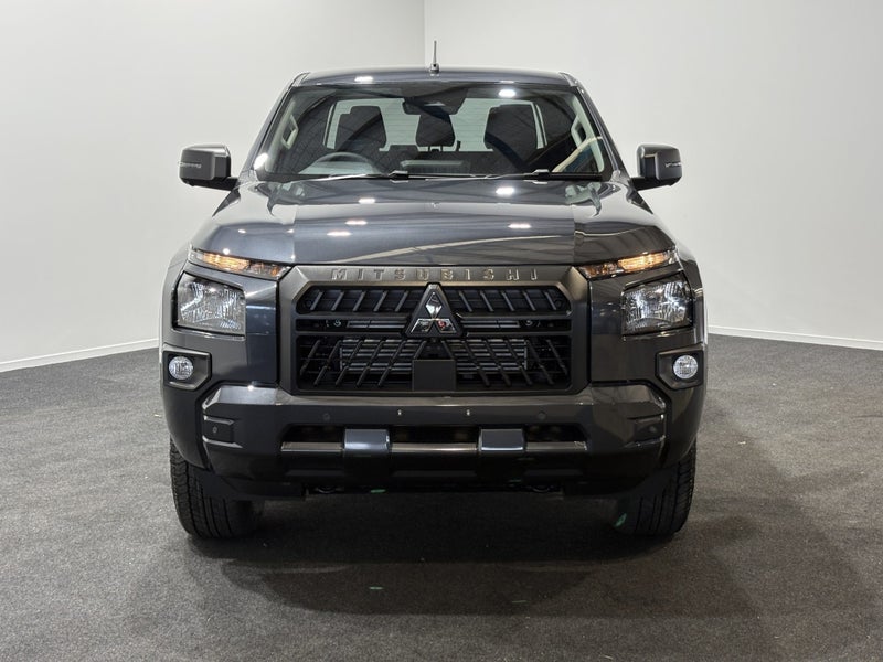 2025 Mitsubishi Triton DC WS 2.4D GLXS 4WD 6AT image 2