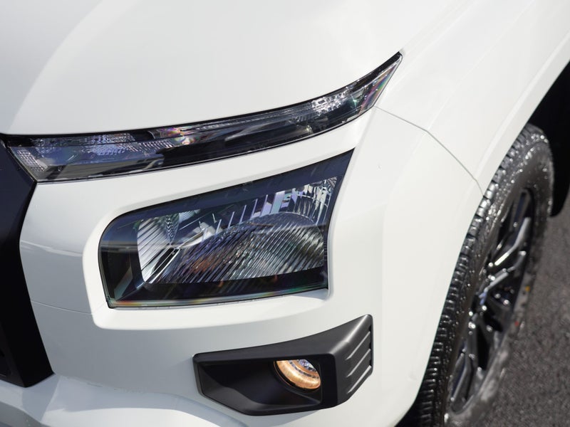2025 Mitsubishi Triton DC WS 2.4D GLXS 4WD 6AT image 5