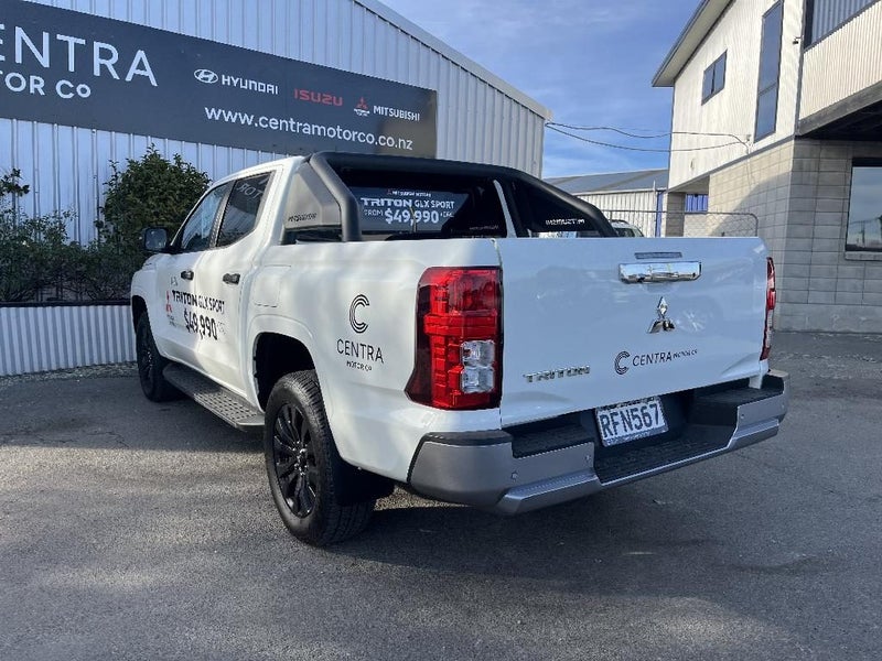 2025 Mitsubishi Triton DC WS 2.4D GLXS 4WD 6AT image 5