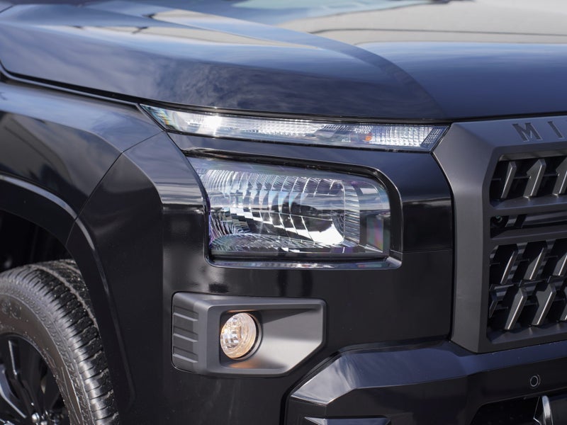 2025 Mitsubishi Triton DC WS 2.4D GLXS 4WD 6AT image 5