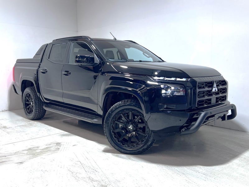 2025 Mitsubishi Triton DC WS 2.4D GSR 4WD image 1