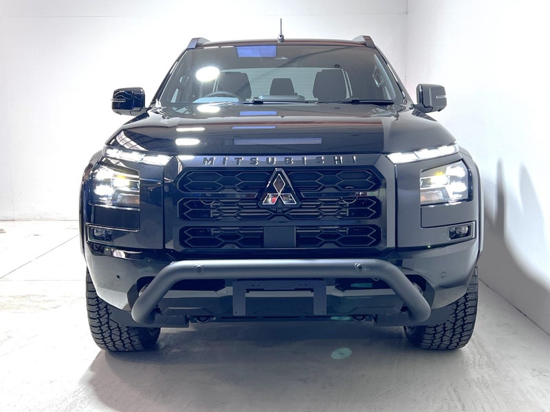 2025 Mitsubishi Triton DC WS 2.4D GSR 4WD image 2