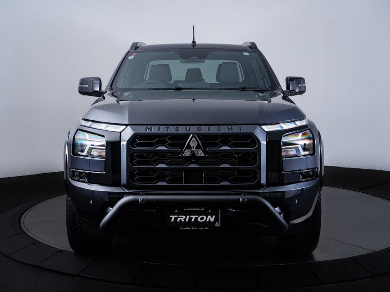 2025 Mitsubishi Triton DC WS 2.4D GSR 4WD 6AT image 5