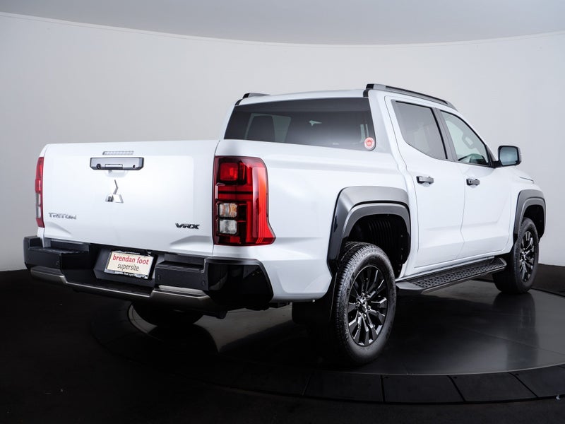 2025 Mitsubishi Triton DC WS 2.4D VRX 2WD 6AT image 4
