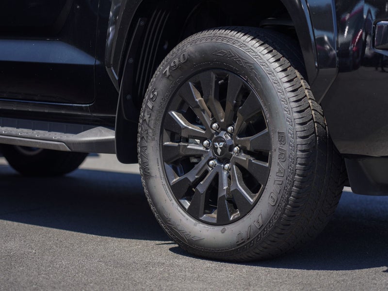 2025 Mitsubishi Triton DC WS 2.4D VRX 2WD 6AT image 5