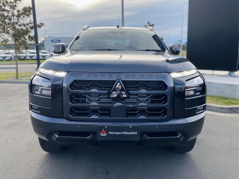 2025 Mitsubishi Triton DC WS 2.4D VRX 2WD 6AT image 2