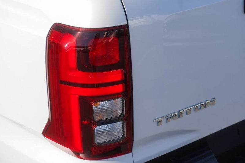 2025 Mitsubishi Triton DC WS 2.4D VRX 2WD 6AT image 5