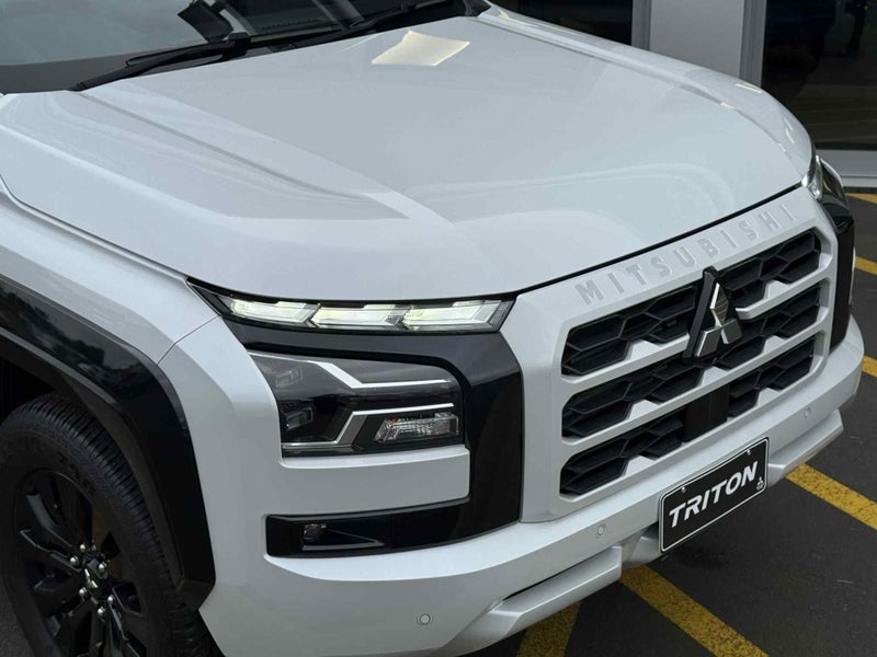 2025 Mitsubishi Triton DC WS 2.4D VRX 4WD 6AT -... image 3