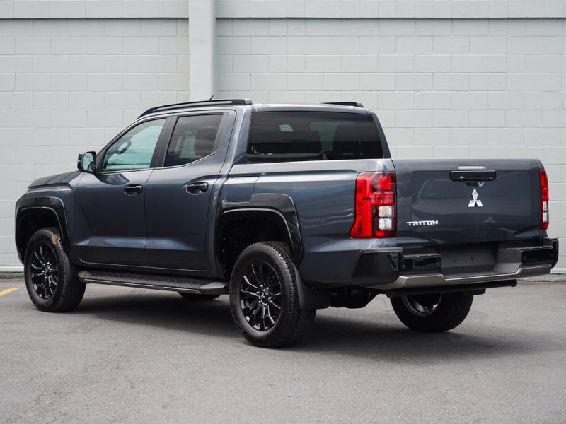 2025 Mitsubishi Triton DC WS 2.4D VRX 4WD 6AT image 2