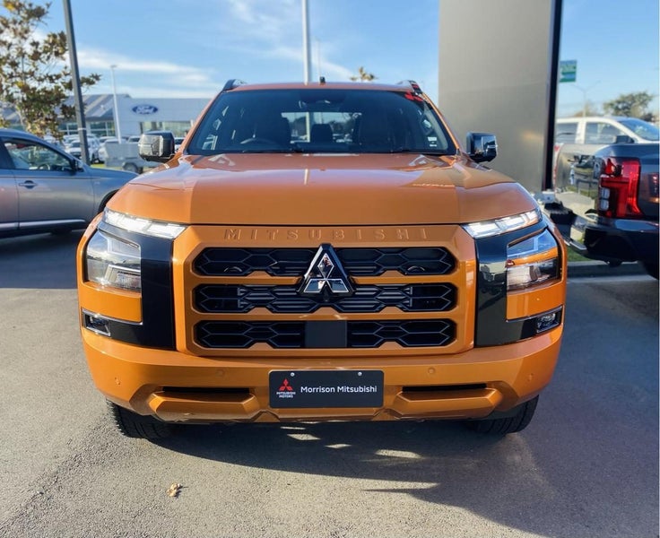 2025 Mitsubishi Triton DC WS 2.4D VRX 4WD 6AT image 2
