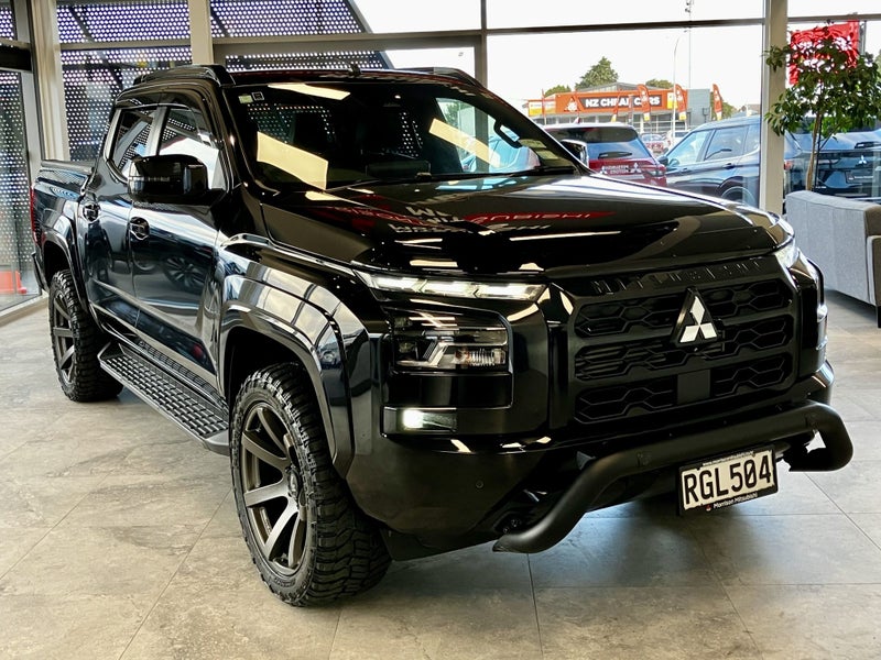 2025 Mitsubishi Triton DC WS 2.4D VRX 4WD 6AT image 2
