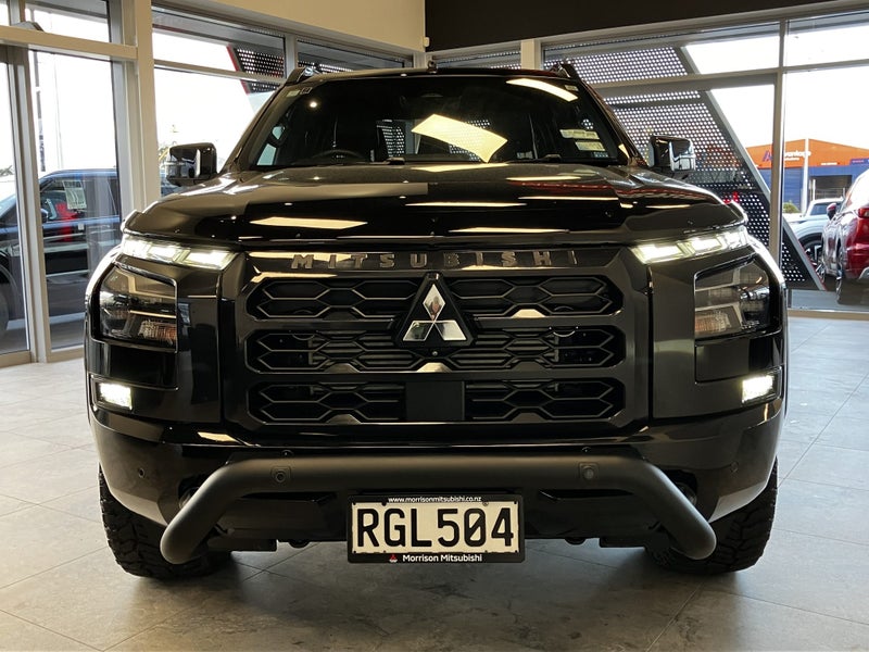 2025 Mitsubishi Triton DC WS 2.4D VRX 4WD 6AT image 3
