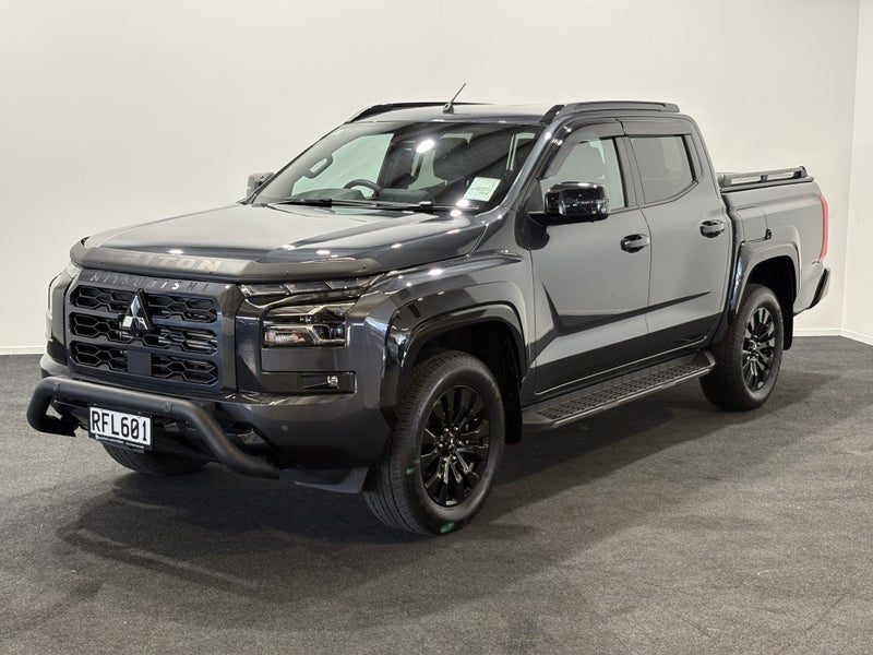 2025 Mitsubishi Triton DC WS 2.4D VRX 4WD 6AT image 3