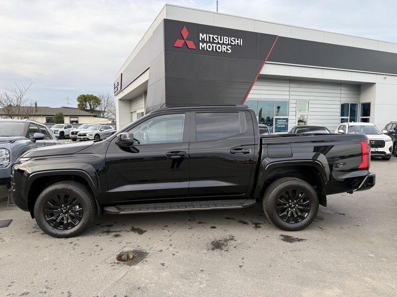 2025 Mitsubishi Triton DC WS 2.4D VRX 4WD 6AT image 2