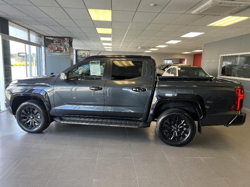 2025 Mitsubishi Triton DC WS 2.4D VRX 4WD 6AT image 3