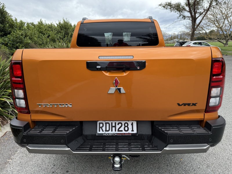 2025 Mitsubishi Triton DC WS 2.4D VRX 4WD 6AT P... image 3