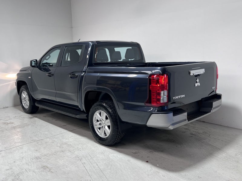 2025 Mitsubishi Triton GLX 2.4 Bi TURBO 2WD AUTO image 5