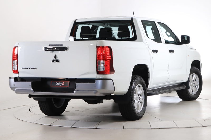 2025 Mitsubishi Triton GLX 2WD image 2