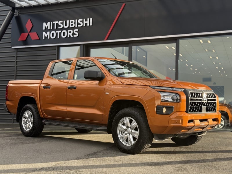 2025 Mitsubishi Triton GLX 2wd Double cab image 1