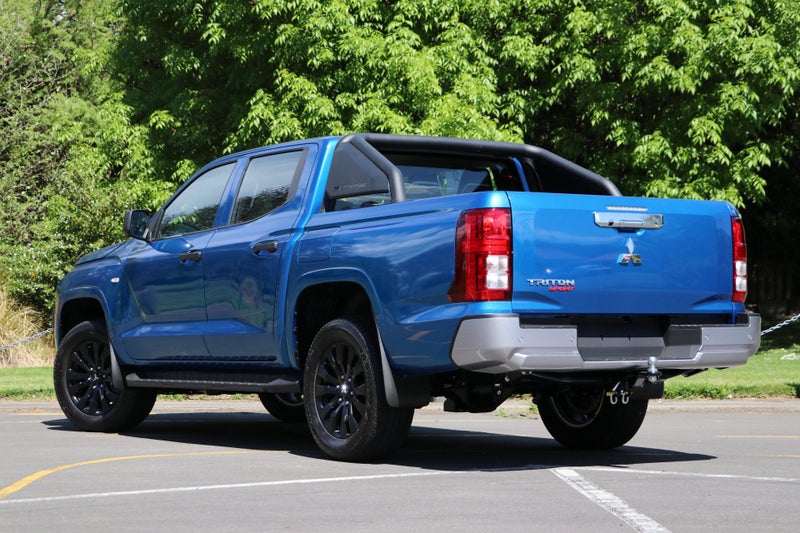 2025 Mitsubishi Triton GLX 2WD SPORT image 2