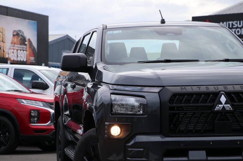 2025 Mitsubishi Triton GLX 2WD SPORT image 5