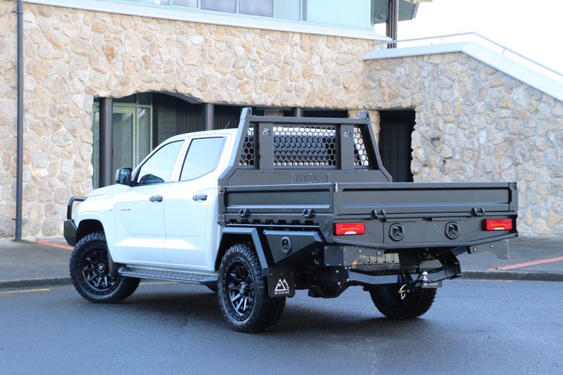 2025 Mitsubishi Triton GLX 4WD FLAT DECK DOUBLE... image 2
