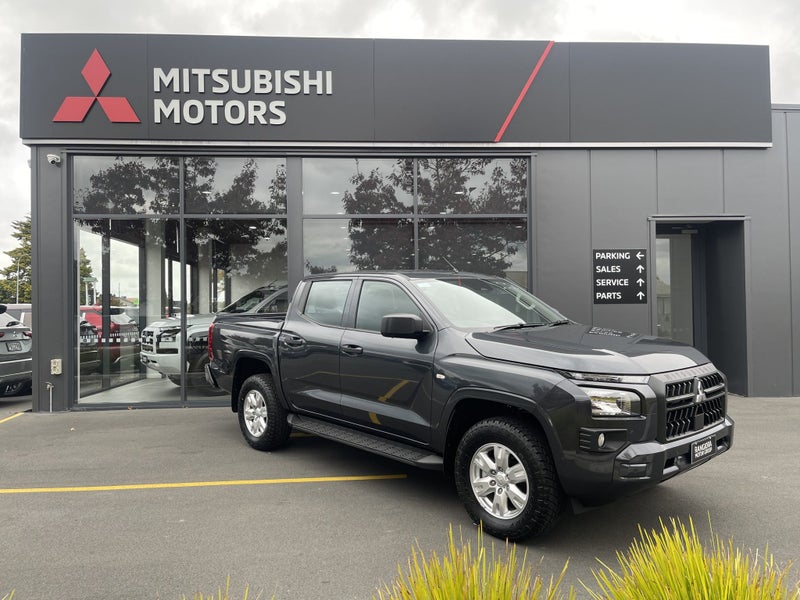 2025 Mitsubishi Triton GLX 4WD - In Stock and A... image 2