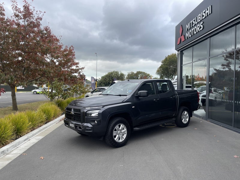 2025 Mitsubishi Triton GLX 4WD - In Stock and A... image 4